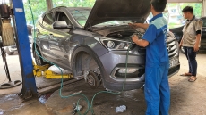 Mua ô tô máy dầu hay máy xăng?